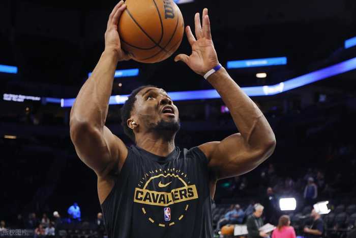 森林狼大胜骑士，华子成历史第3年轻万分先生，这一战认清6个现实